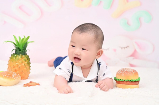 七台河宝宝在妈妈肚子里